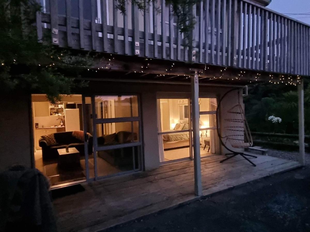 Harbourview Hotel Раглан Екстериор снимка